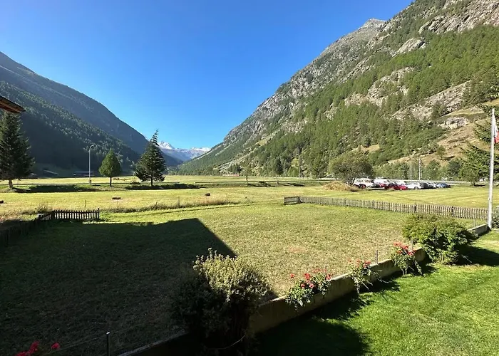 Apartment Enjoy The View Close To Zermatt With Parking Tasch